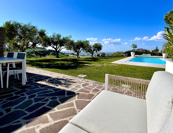 Villa_tre_Sorelle_Alysha_terras_lounge